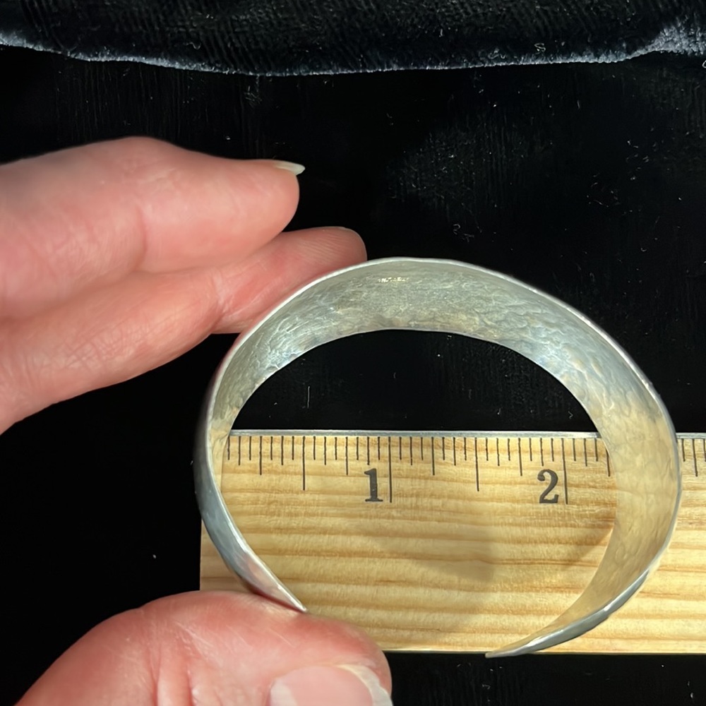 Beautiful Hammered Sterling Cuff Bracelet - Picture 8 of 8